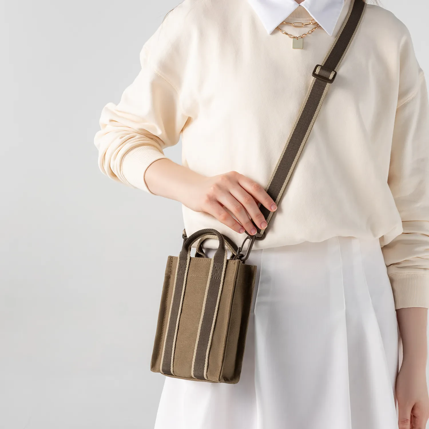TURA PHONE BAG - MOCHA
